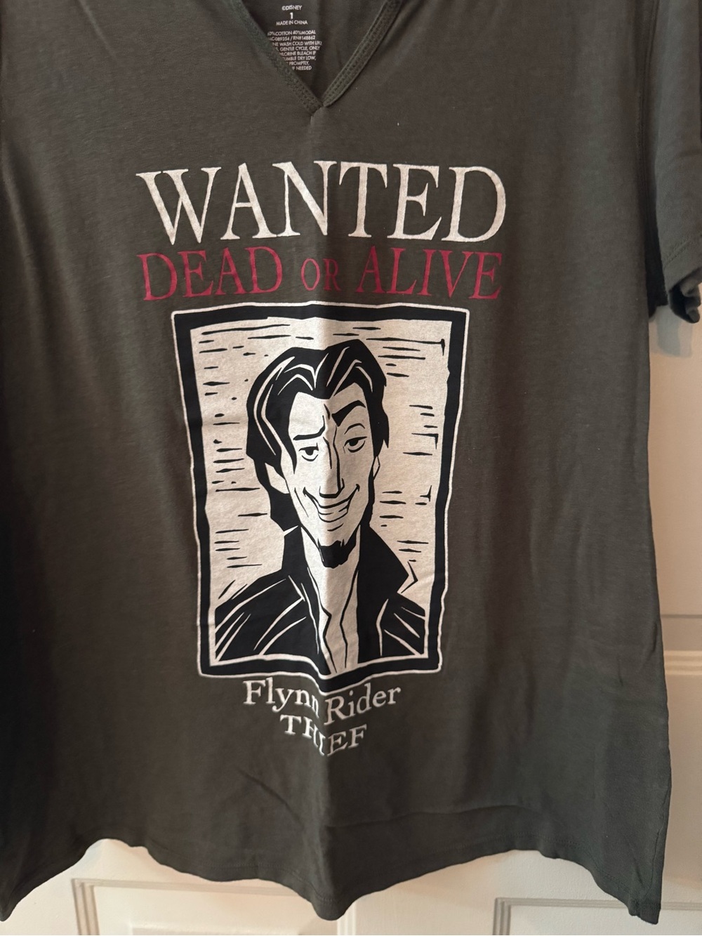 torrid Olive Graphic 'WANTED' V-Neck Tee - Picture 2 of 6